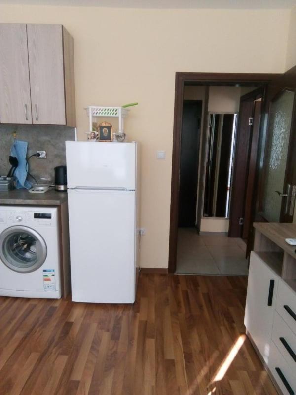 Cozy Apartament Naydenov Apartment Бургас Екстериор снимка